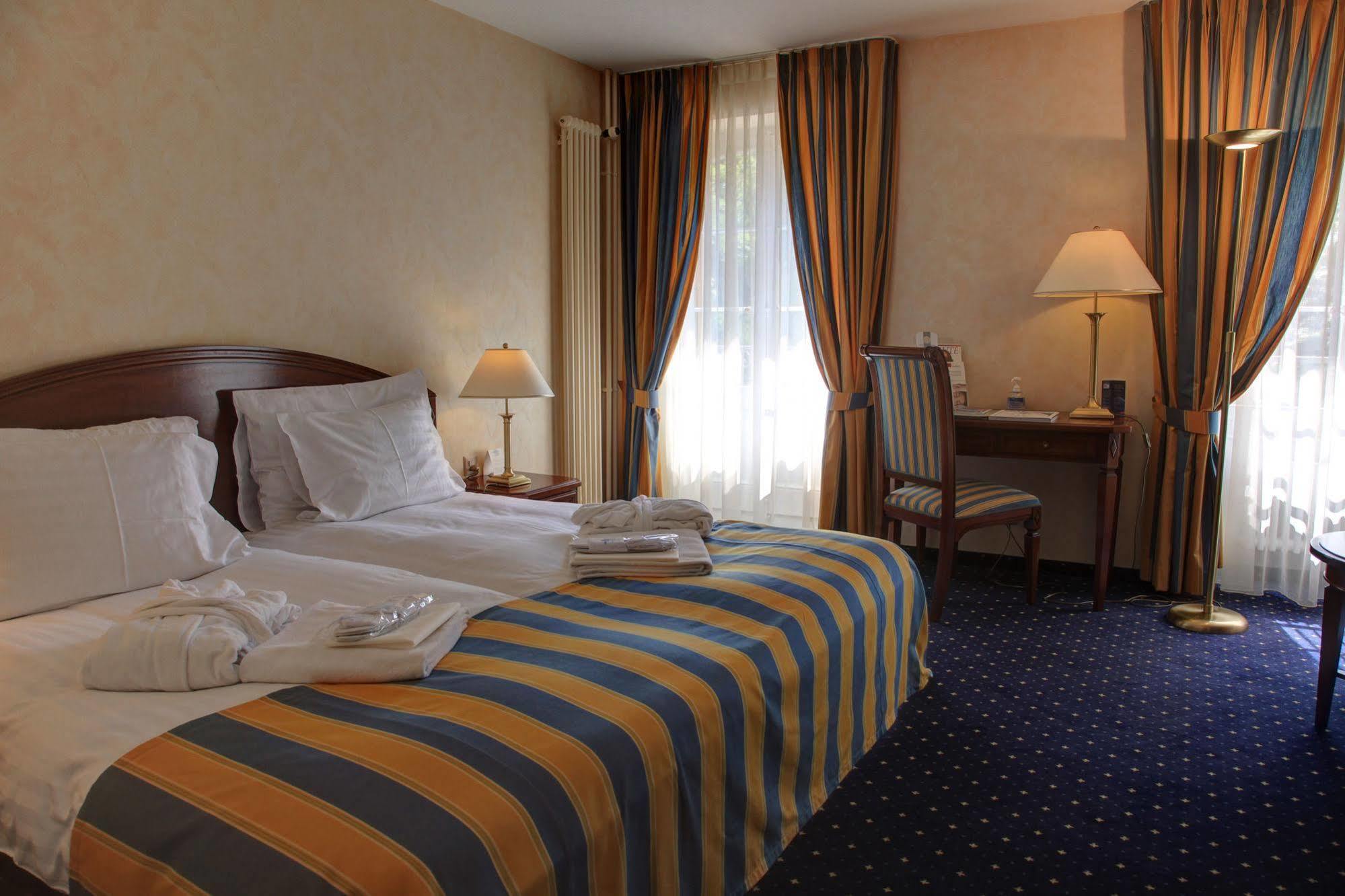 Grand Hotel Et Centre Thermal D'Yverdon-Les-Bains Exterior foto